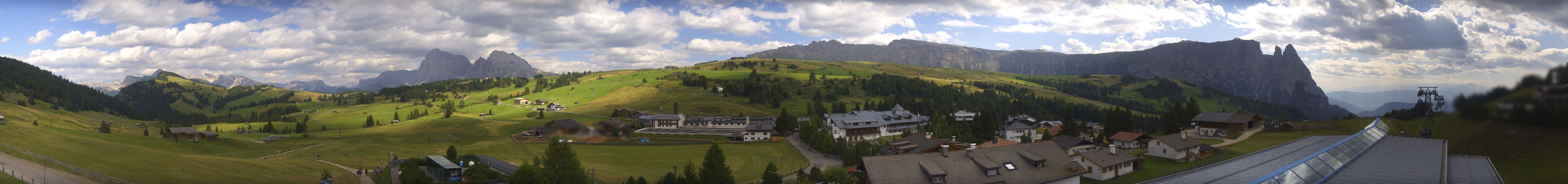 Archived image Webcam Panoramic View Compatsch