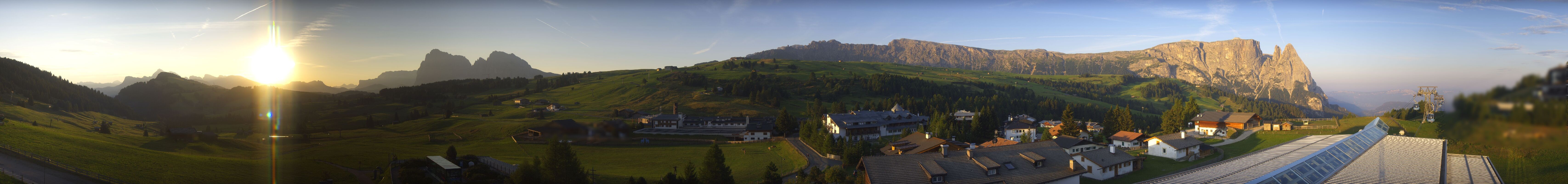 Archived image Webcam Panoramic View Compatsch