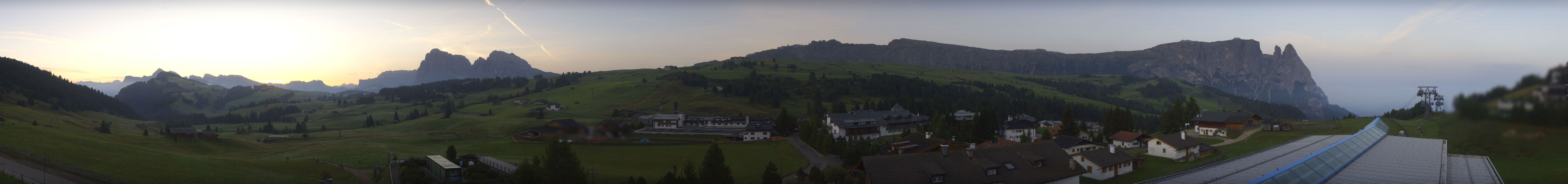 Archived image Webcam Panoramic View Compatsch