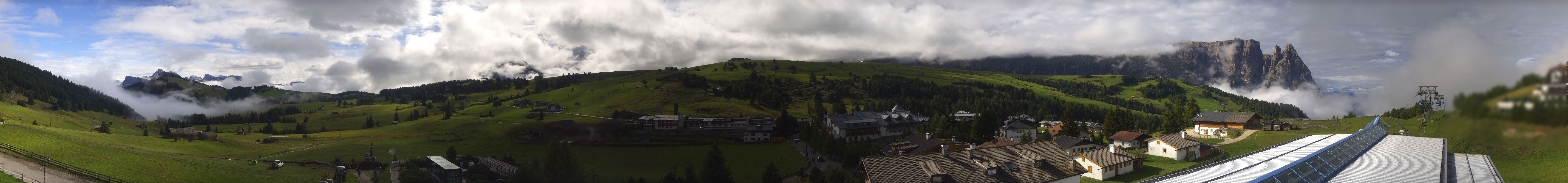 Archived image Webcam Panoramic View Compatsch