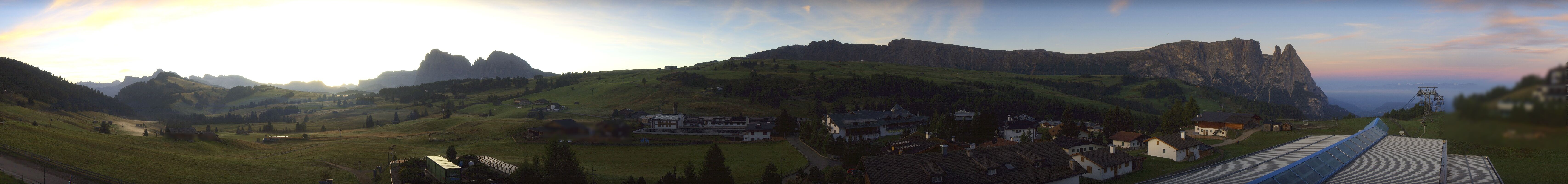 Archived image Webcam Panoramic View Compatsch