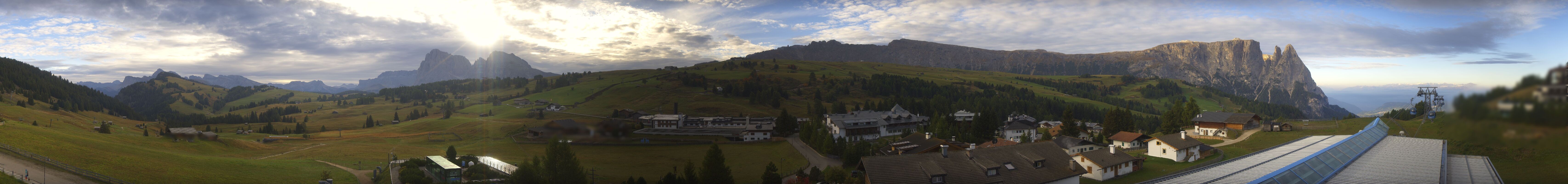 Archived image Webcam Panoramic View Compatsch