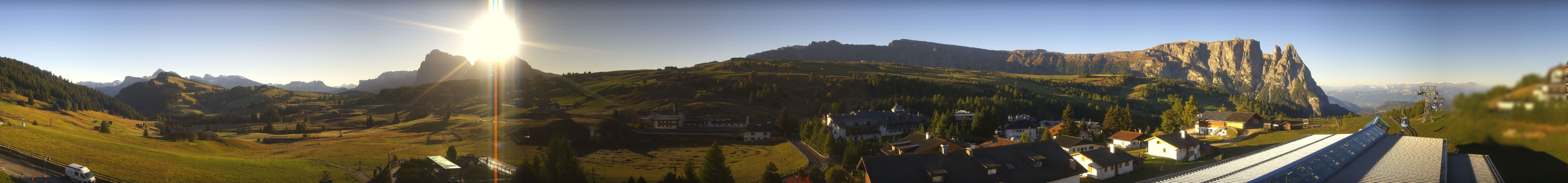 Archived image Webcam Panoramic View Compatsch