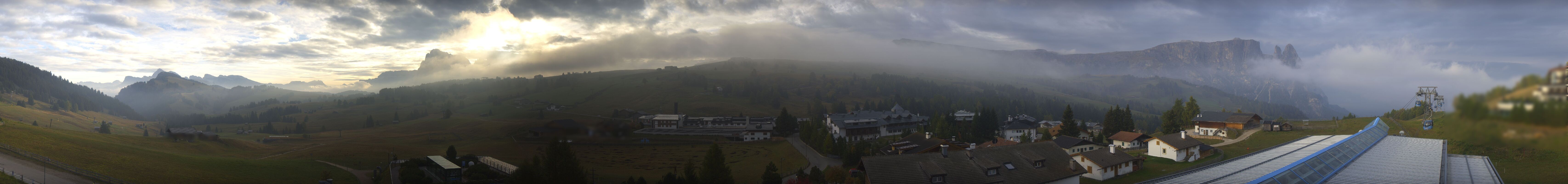 Archived image Webcam Panoramic View Compatsch