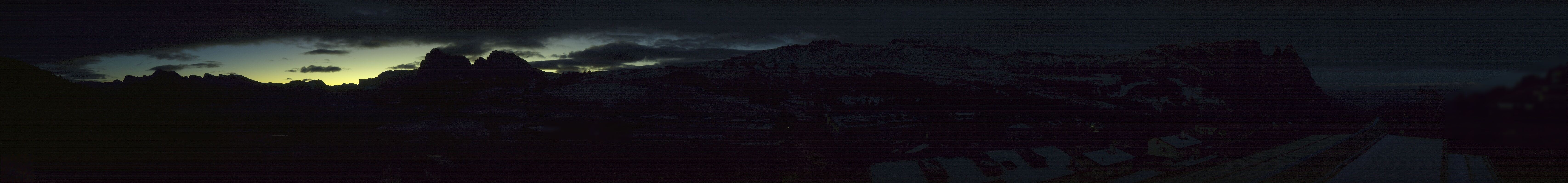 Archived image Webcam Panoramic View Compatsch