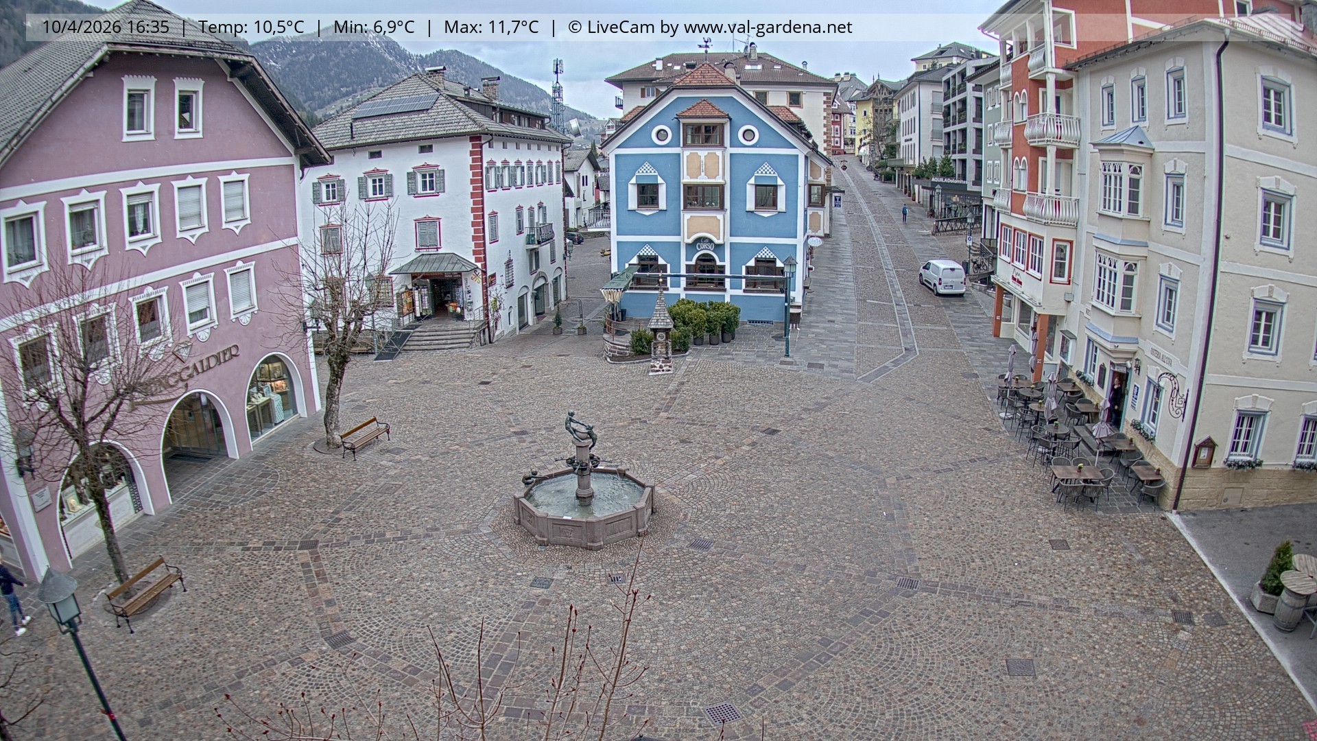 Archived image Webcam Village St. Ulrich, South Tyrol