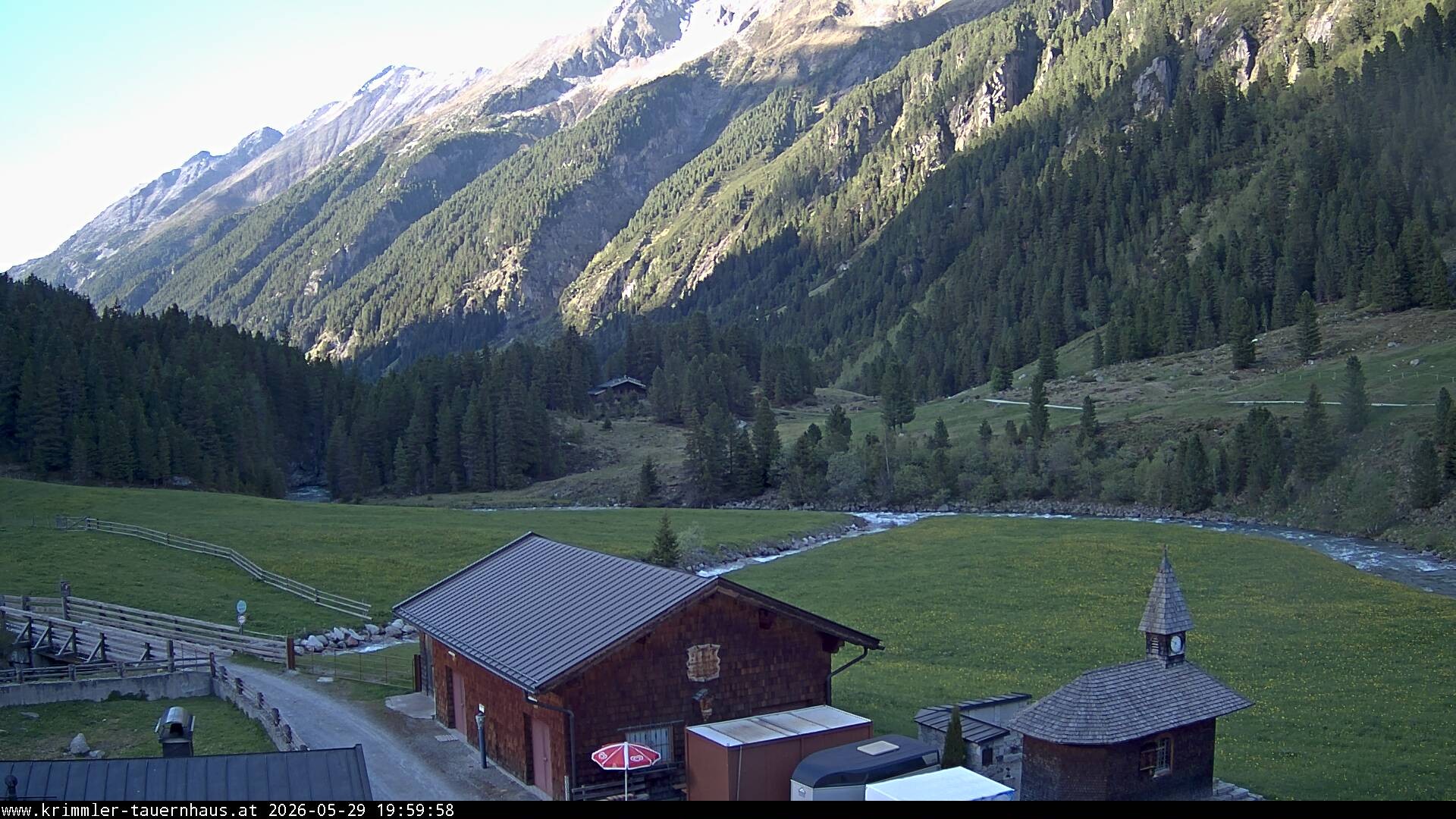 Archiv Foto Webcam Krimmler Tauernhaus Süd (Zillertal Arena)