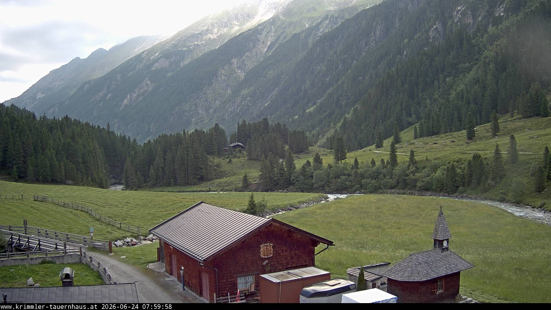 Archiv Foto Webcam Krimmler Tauernhaus Süd (Zillertal Arena)