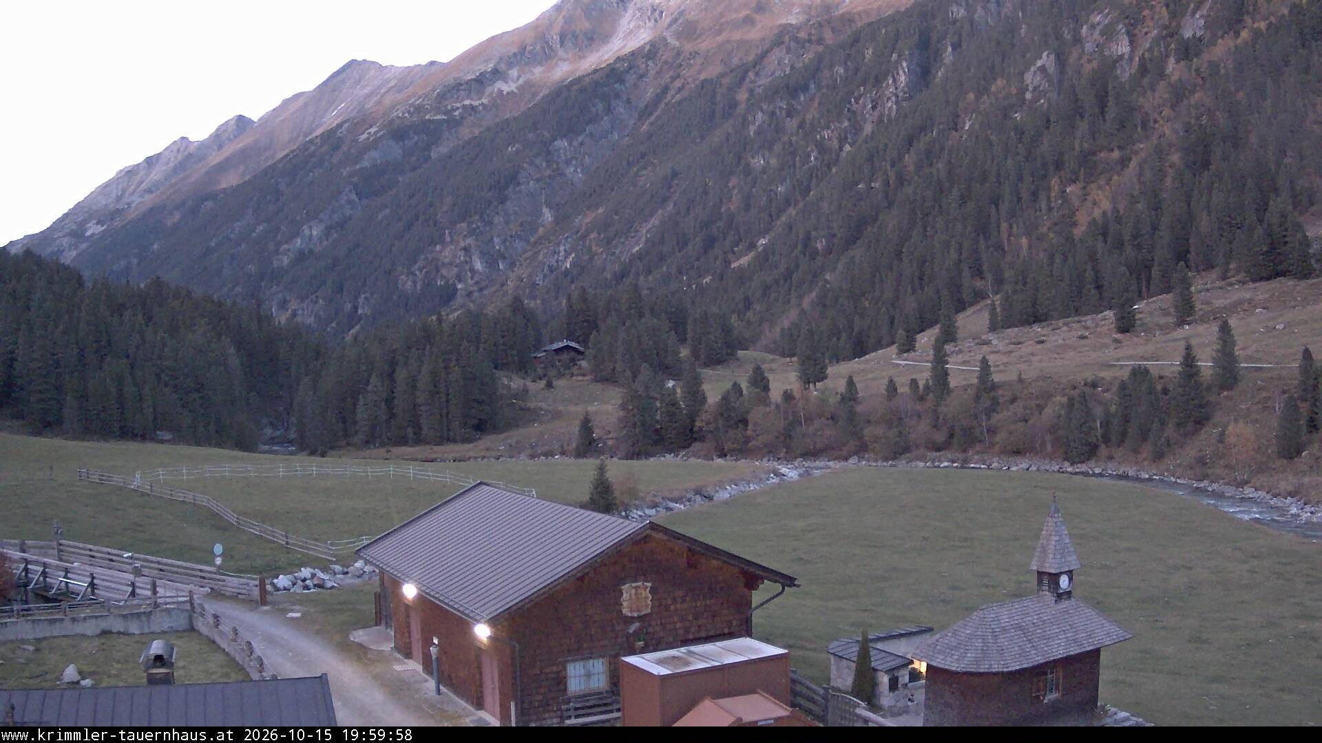 Archiv Foto Webcam Krimmler Tauernhaus Süd (Zillertal Arena)