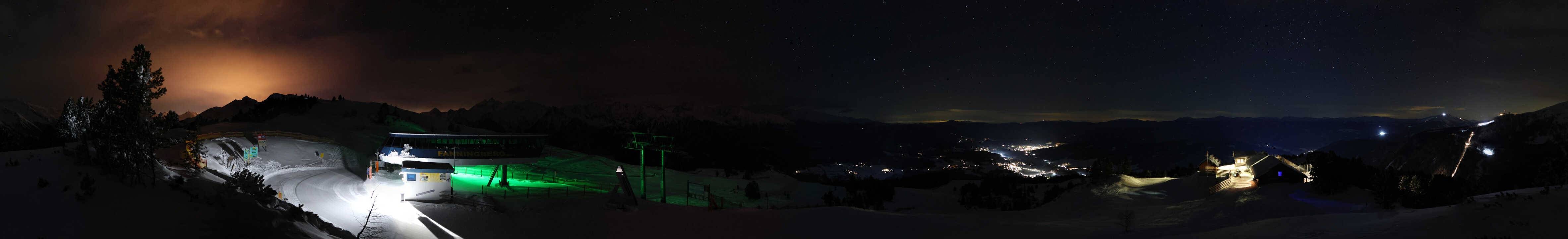 Archived image Webcam Fanningberg - View from top station