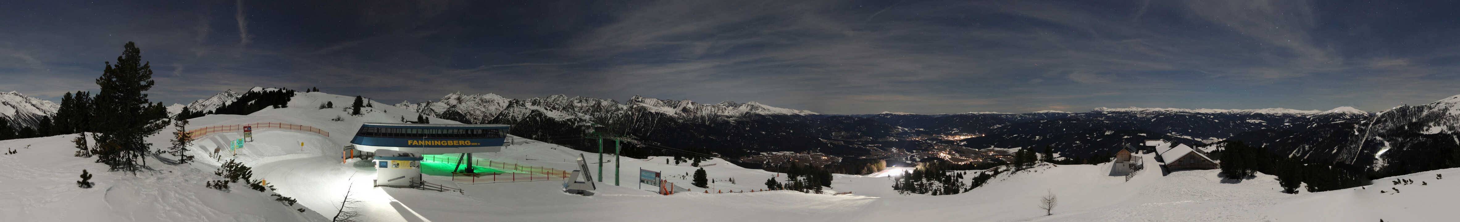 Archived image Webcam Fanningberg - View from top station