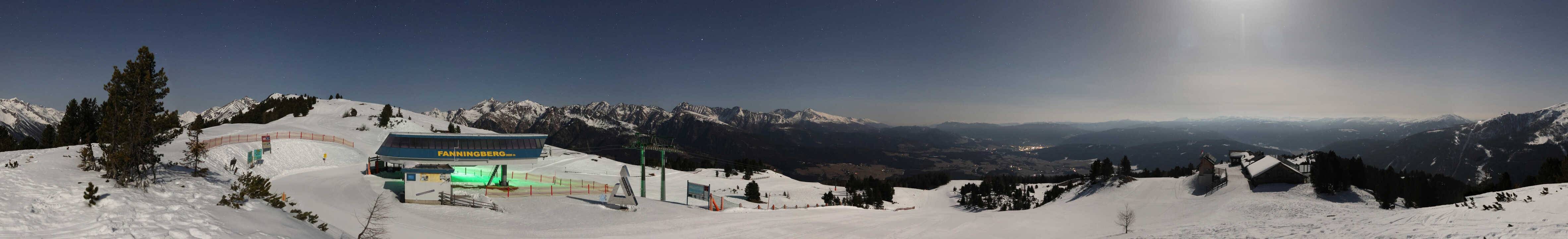 Archived image Webcam Fanningberg - View from top station