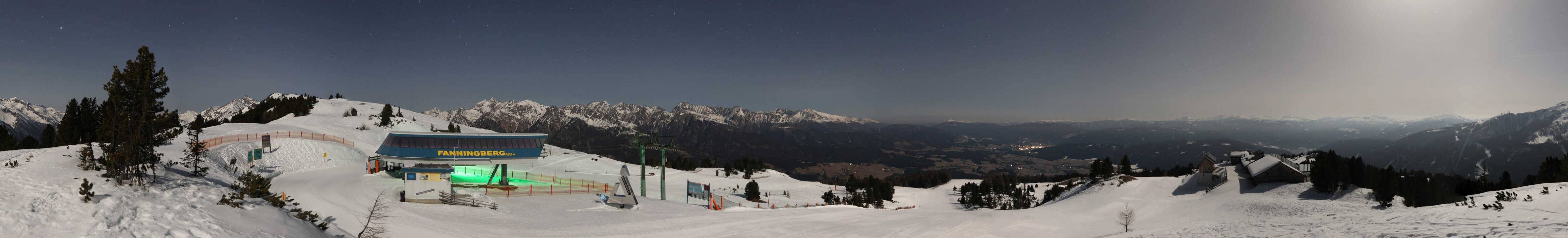 Archived image Webcam Fanningberg - View from top station