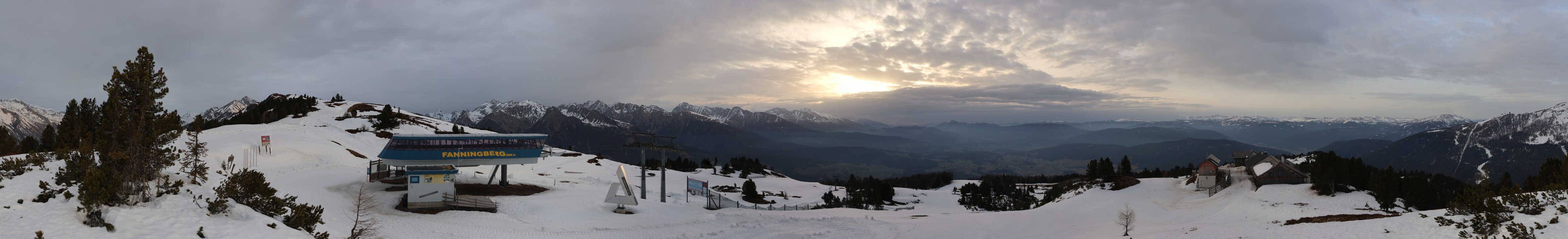 Archived image Webcam Fanningberg - View from top station