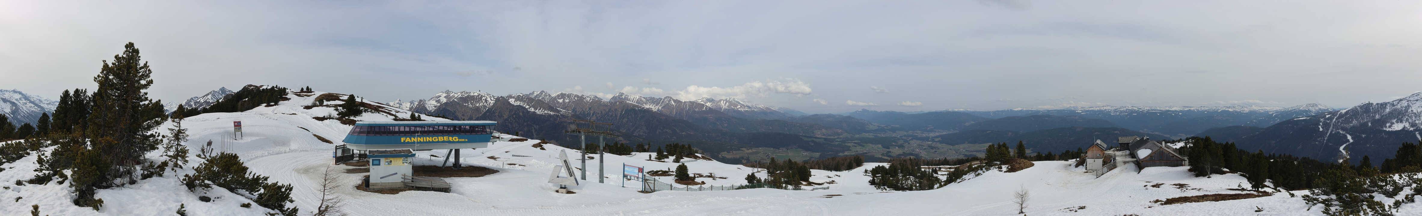 Archived image Webcam Fanningberg - View from top station
