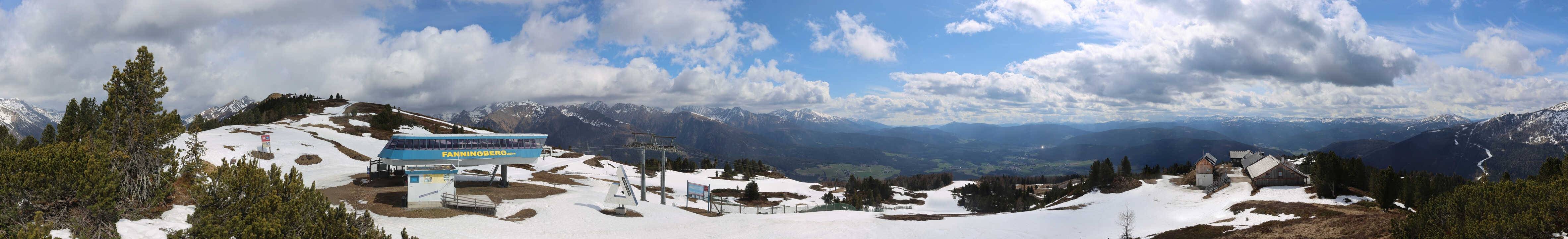 Archived image Webcam Fanningberg - View from top station
