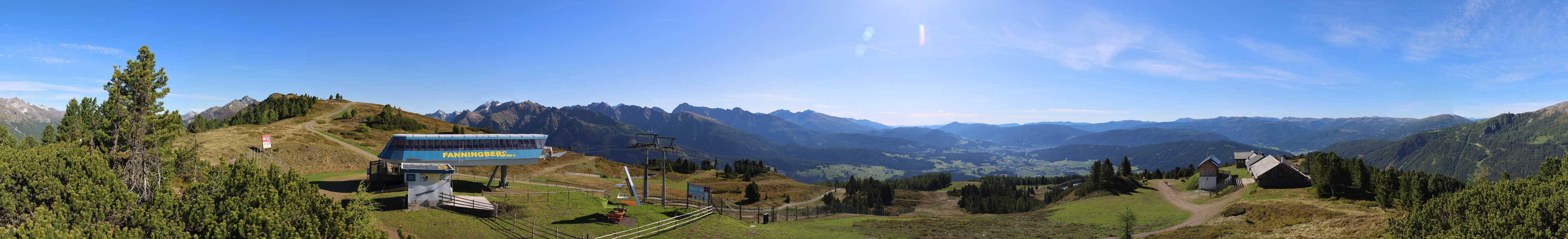 Archived image Webcam Fanningberg - View from top station