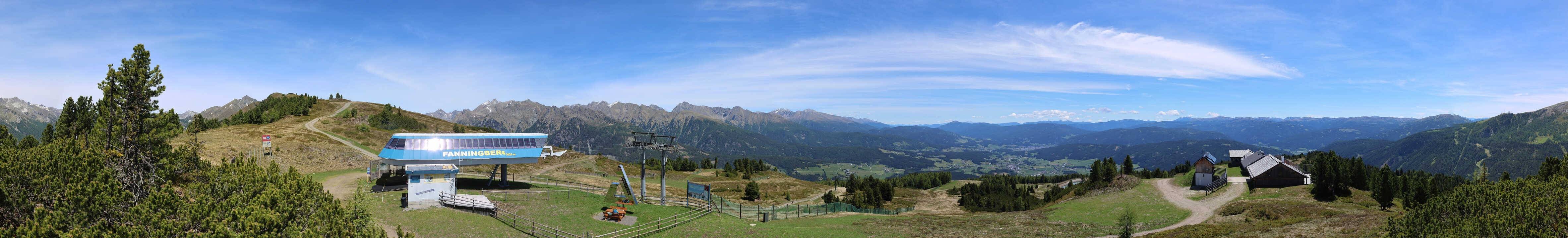 Archived image Webcam Fanningberg - View from top station