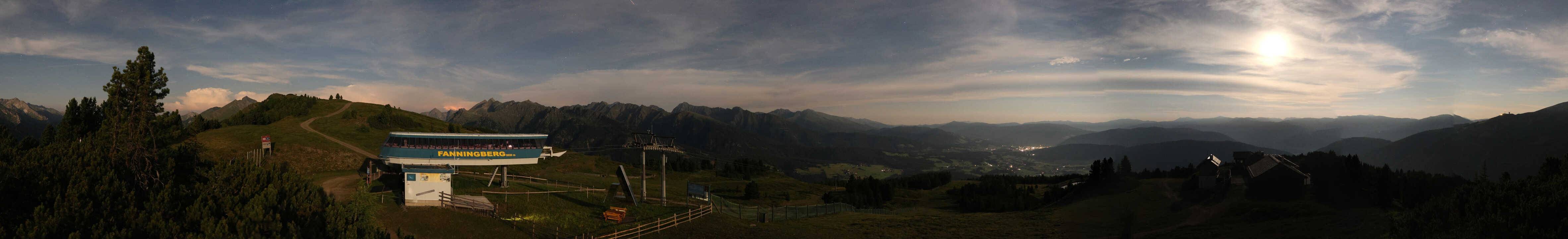 Archived image Webcam Fanningberg - View from top station