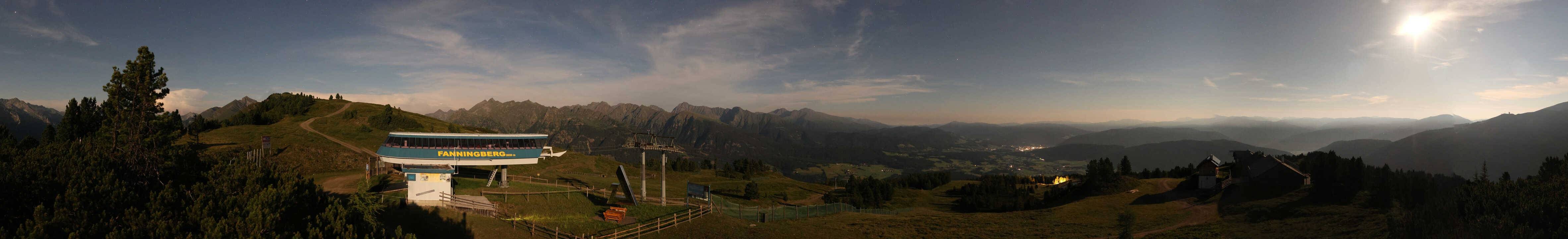 Archived image Webcam Fanningberg - View from top station