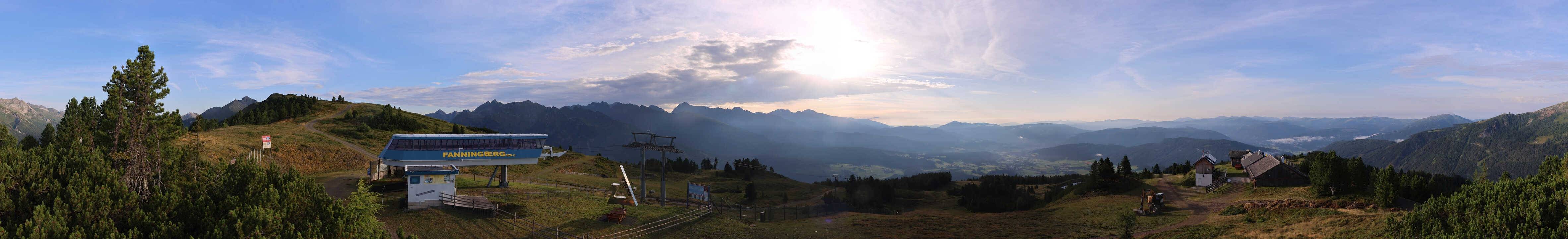 Archived image Webcam Fanningberg - View from top station