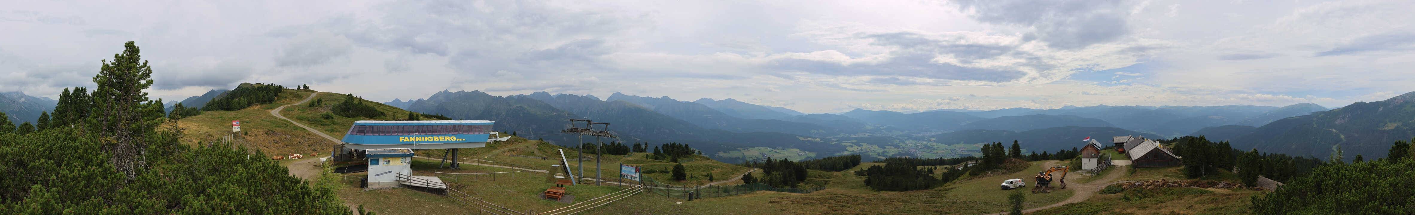 Archived image Webcam Fanningberg - View from top station
