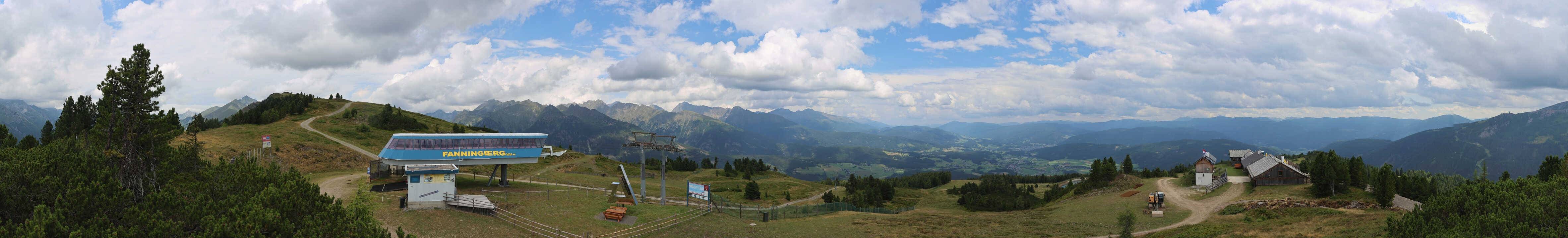 Archived image Webcam Fanningberg - View from top station