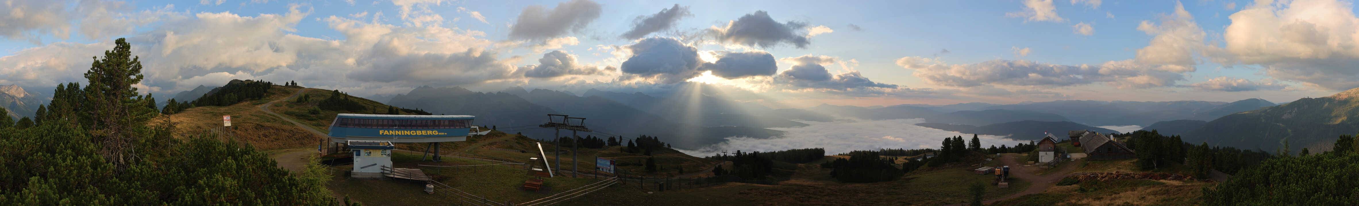 Archived image Webcam Fanningberg - View from top station