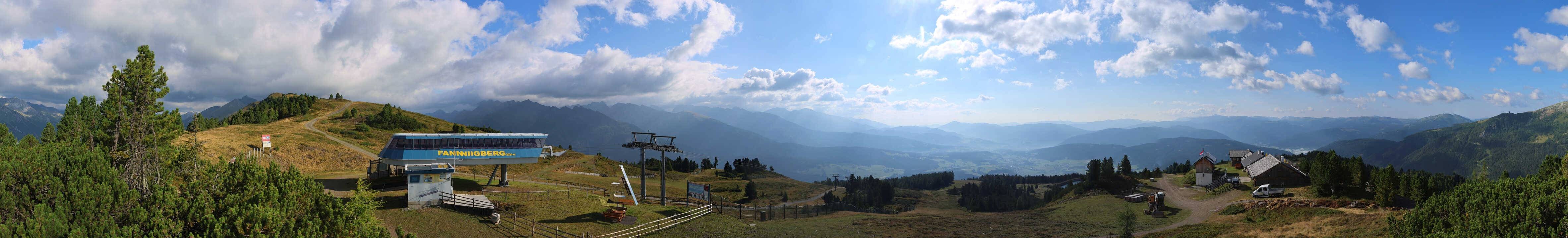Archived image Webcam Fanningberg - View from top station