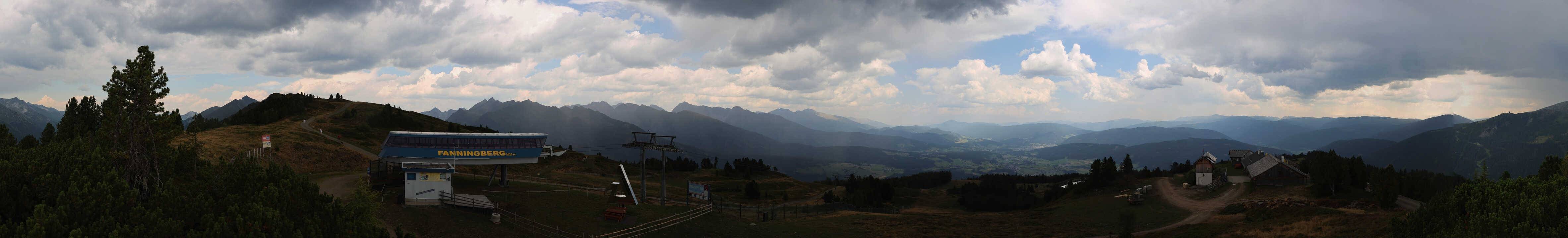 Archived image Webcam Fanningberg - View from top station