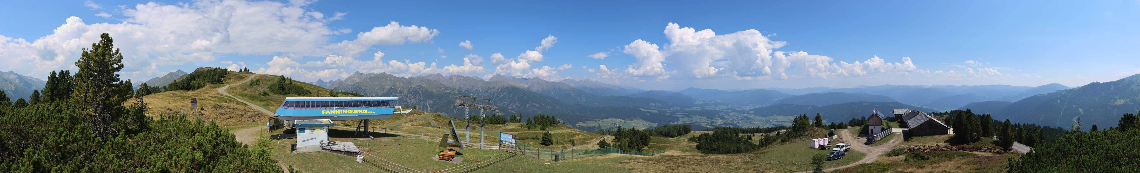 Archived image Webcam Fanningberg - View from top station