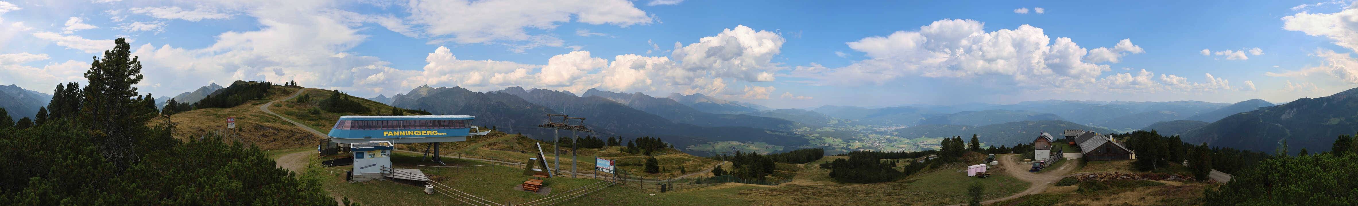 Archived image Webcam Fanningberg - View from top station