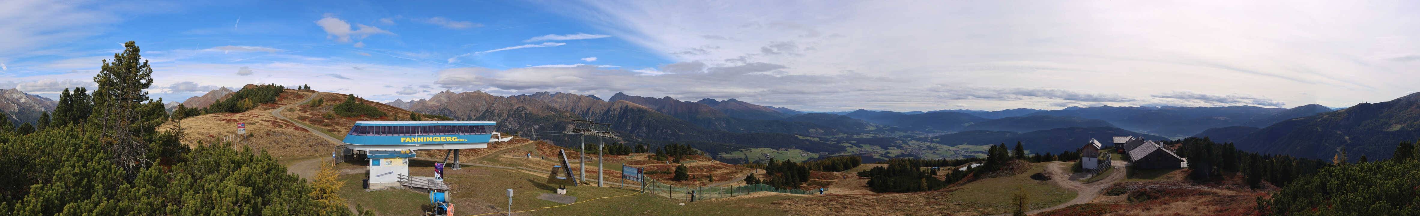 Archived image Webcam Fanningberg - View from top station