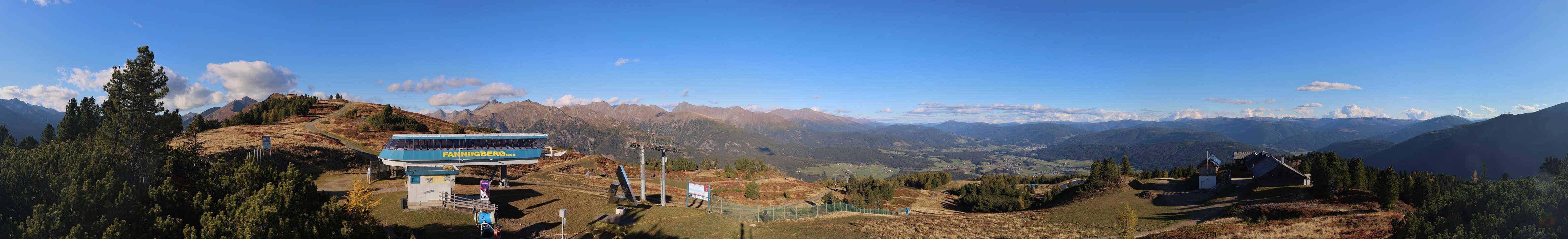 Archived image Webcam Fanningberg - View from top station