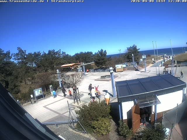 Archiv Foto Webcam Usedom: Strandvorplatz Trassenheide