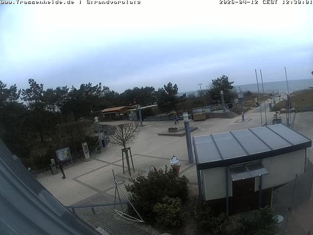 Archiv Foto Webcam Usedom: Strandvorplatz Trassenheide