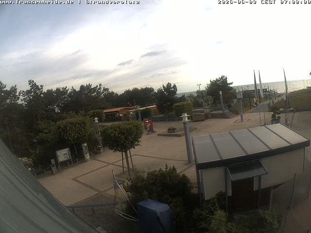 Archiv Foto Webcam Usedom: Strandvorplatz Trassenheide