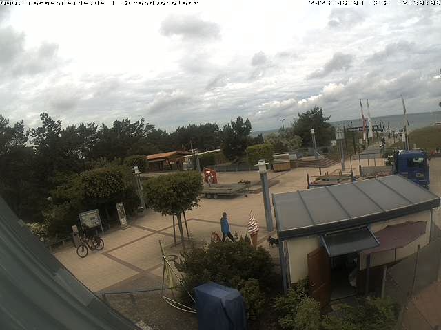Archiv Foto Webcam Usedom: Strandvorplatz Trassenheide