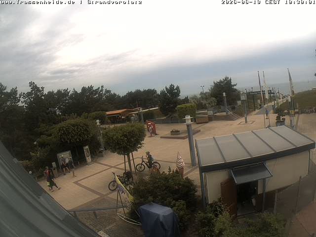 Archiv Foto Webcam Usedom: Strandvorplatz Trassenheide