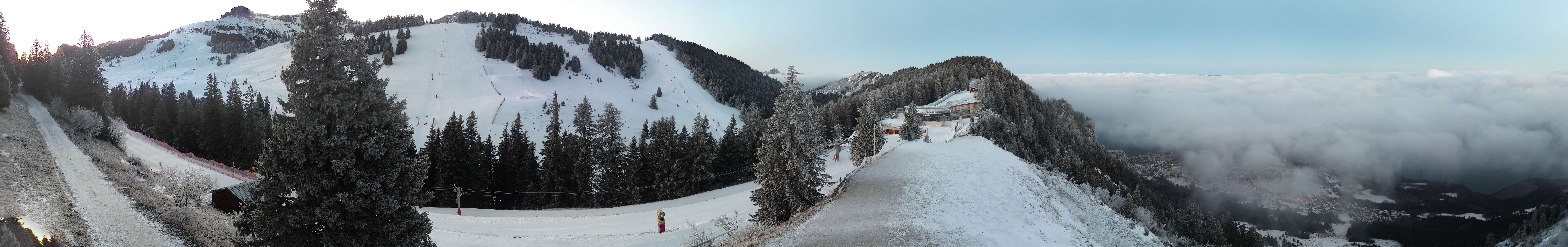 Archived image Webcam Panorama Thollon les Memises