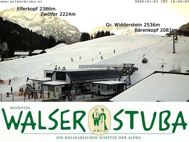 Archived image Webcam Hotel "Walserstuba"