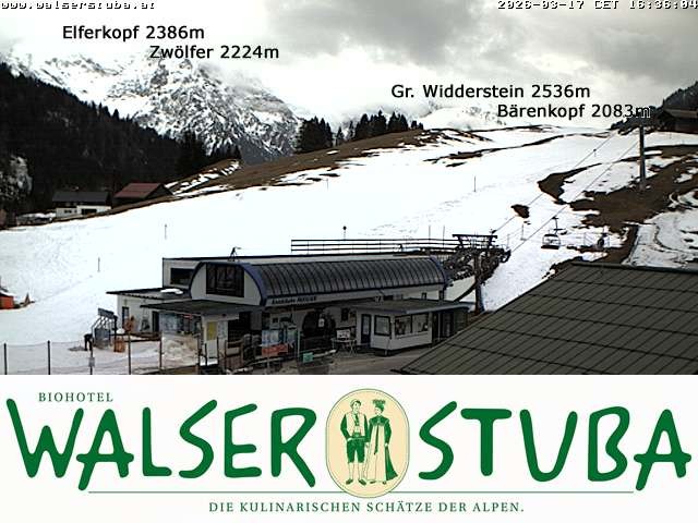Archived image Webcam Hotel "Walserstuba"