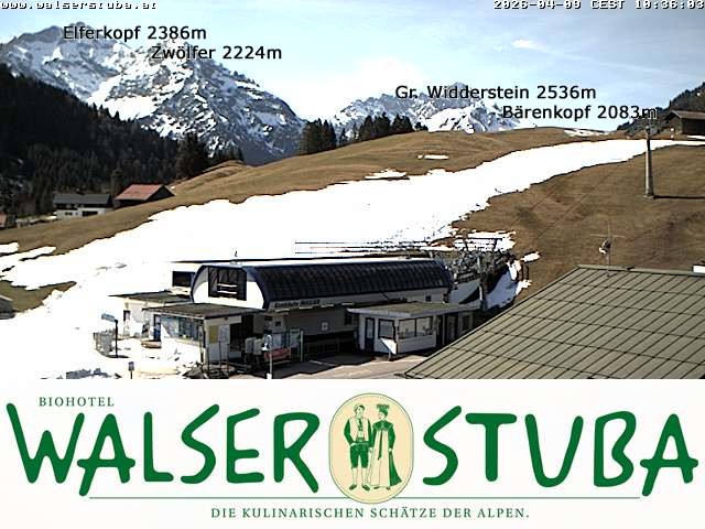 Archived image Webcam Hotel "Walserstuba"