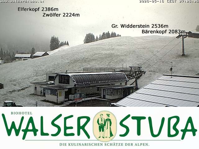 Archived image Webcam Hotel "Walserstuba"