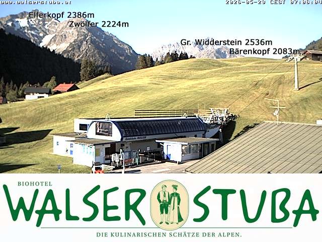 Archived image Webcam Hotel "Walserstuba"