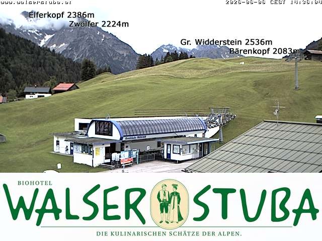 Archived image Webcam Hotel "Walserstuba"