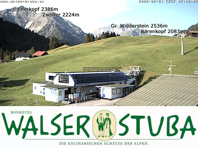 Archived image Webcam Hotel "Walserstuba"