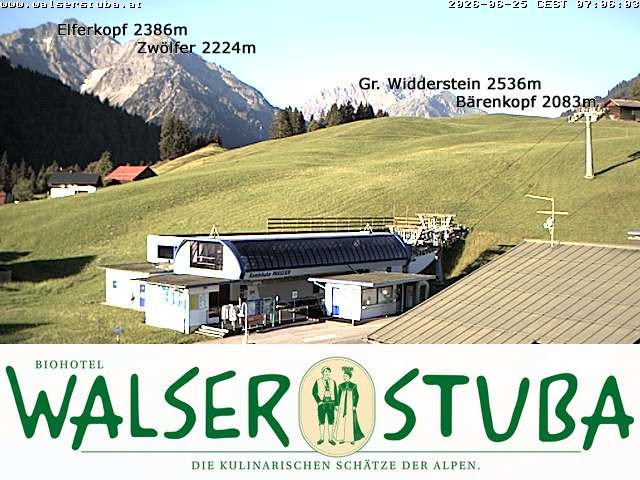 Archived image Webcam Hotel "Walserstuba"