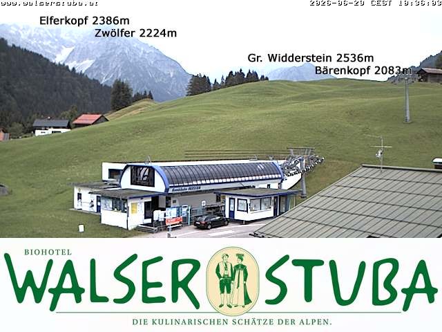 Archived image Webcam Hotel "Walserstuba"