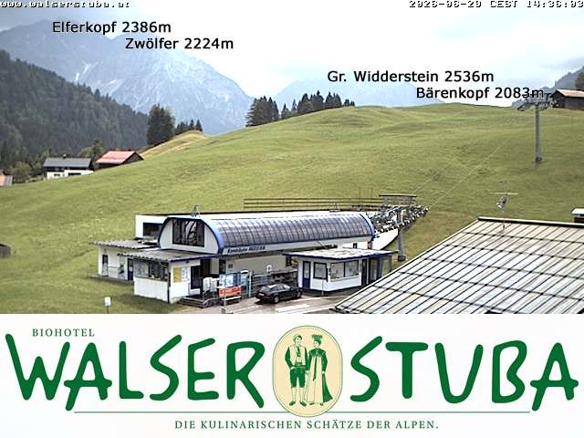 Archived image Webcam Hotel "Walserstuba"